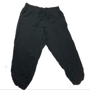 Lane Bryant 14/16 Cropped Side Ruched Rayon Pants